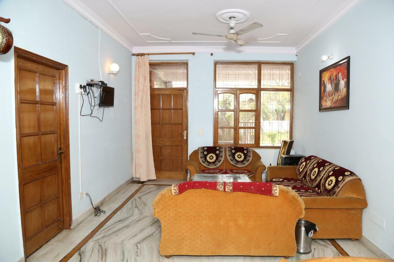Bed and Breakfast The See Some à Rishīkesh Extérieur photo