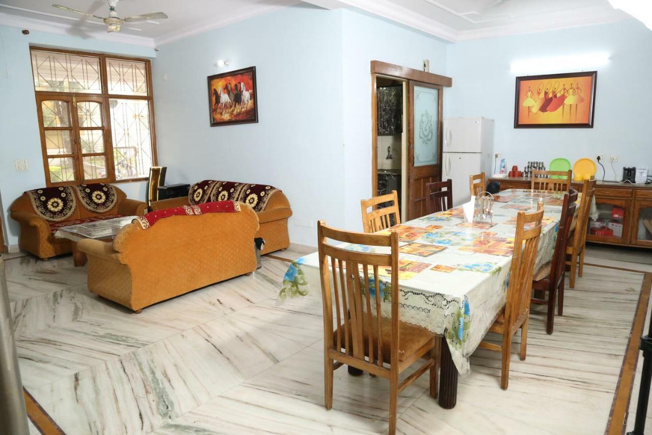 Bed and Breakfast The See Some à Rishīkesh Extérieur photo